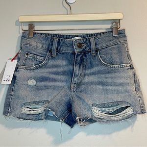 Urban Outfitters BDG Harri Low Rise Boyfriend Jean Shorts Denim Medium Blue 25